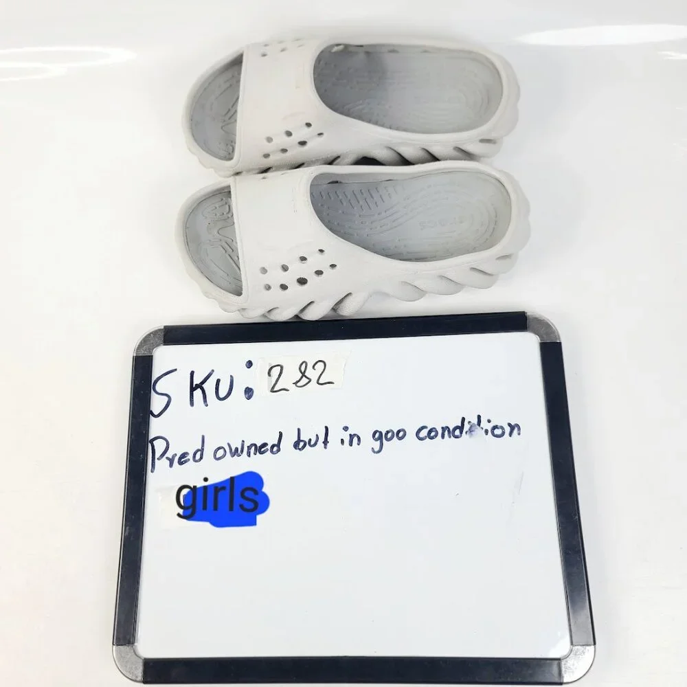 CROCS girl gray